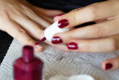 Create stunning nails at home